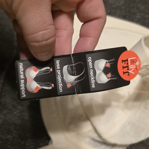 Lilyette Cream Lace Bra - Picture 3 of 6